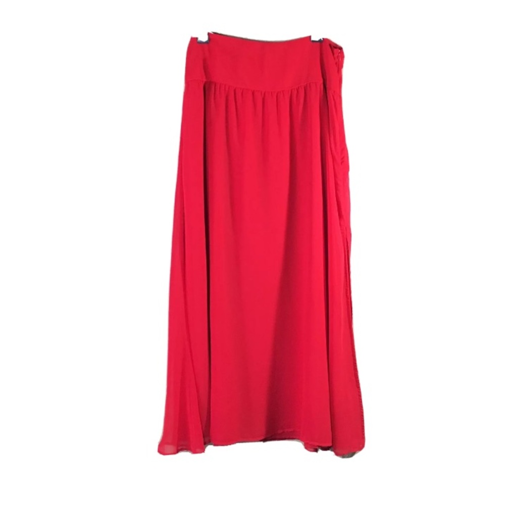 Tinley Road Red lined skirt side slit size Large